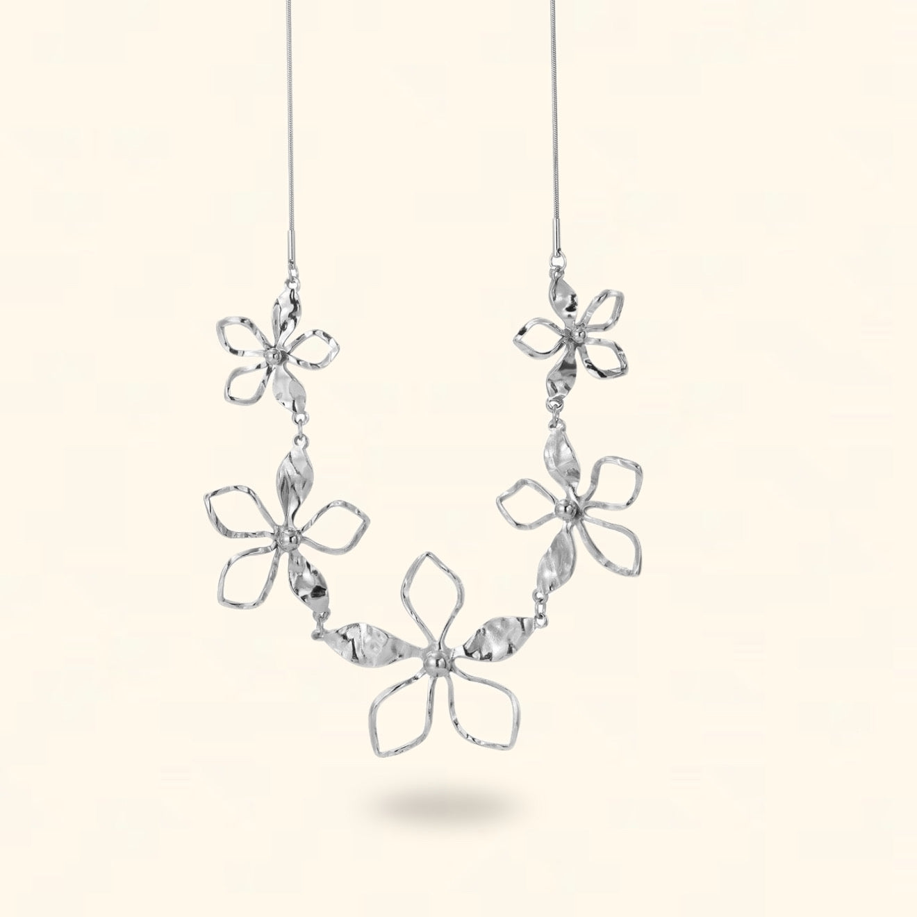 COLLAR FLORENTINA PLATEADO