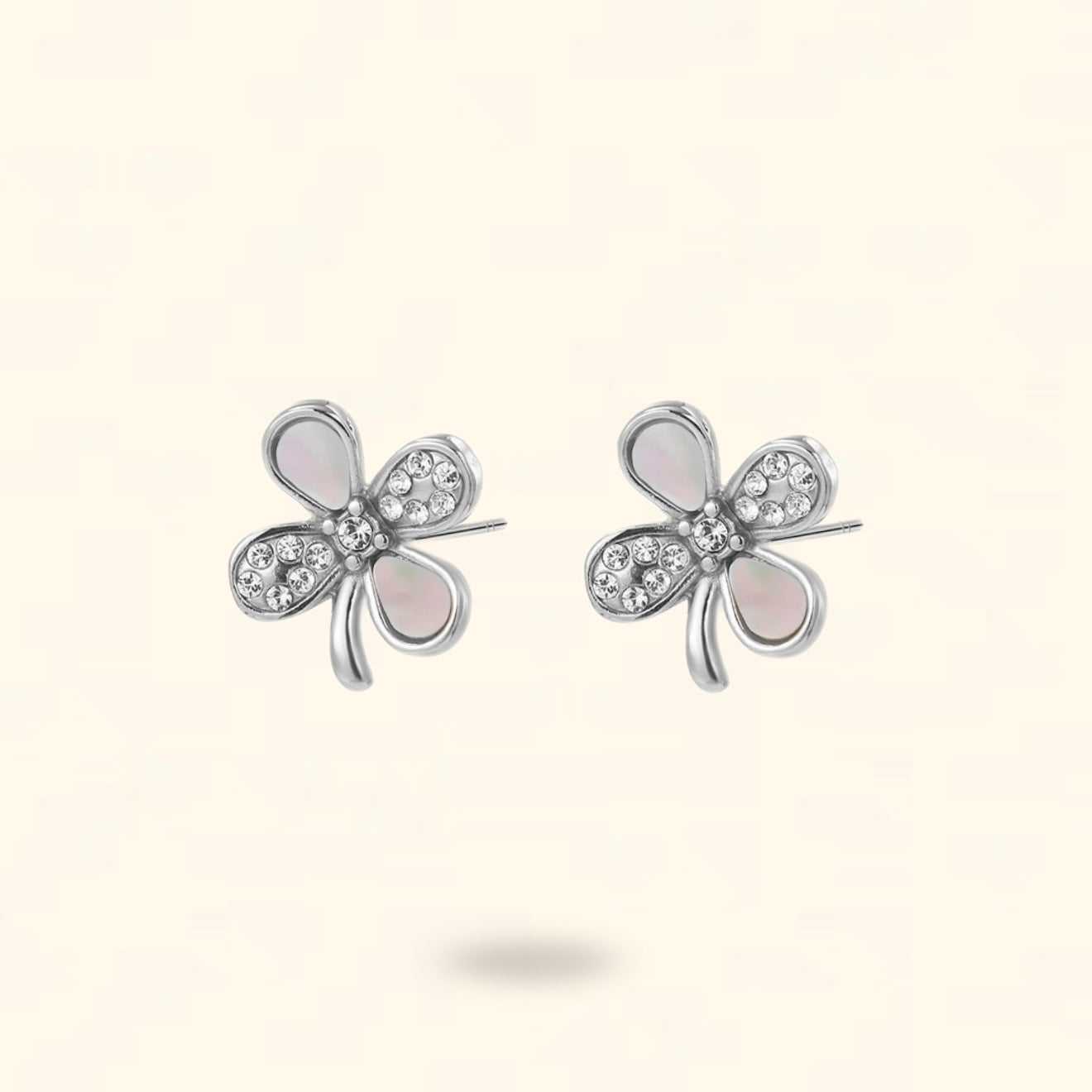 PENDIENTES PETALIAS PLATEADO