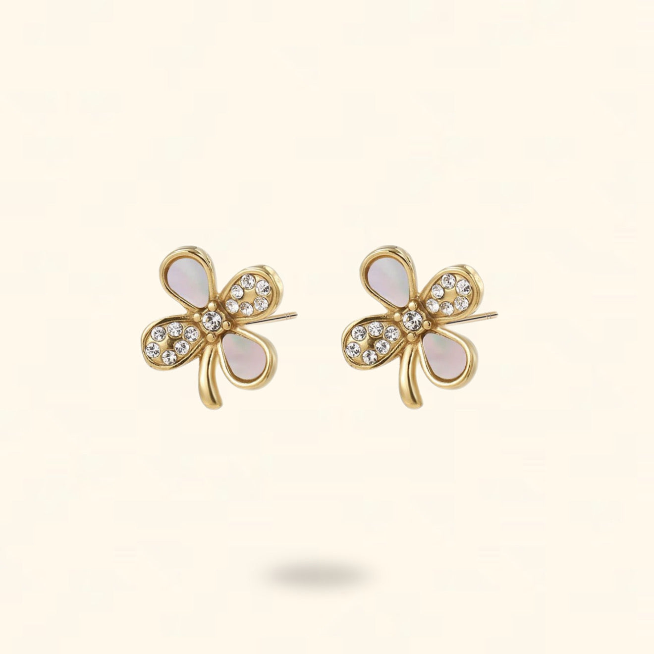PENDIENTES PETALIAS DORADO