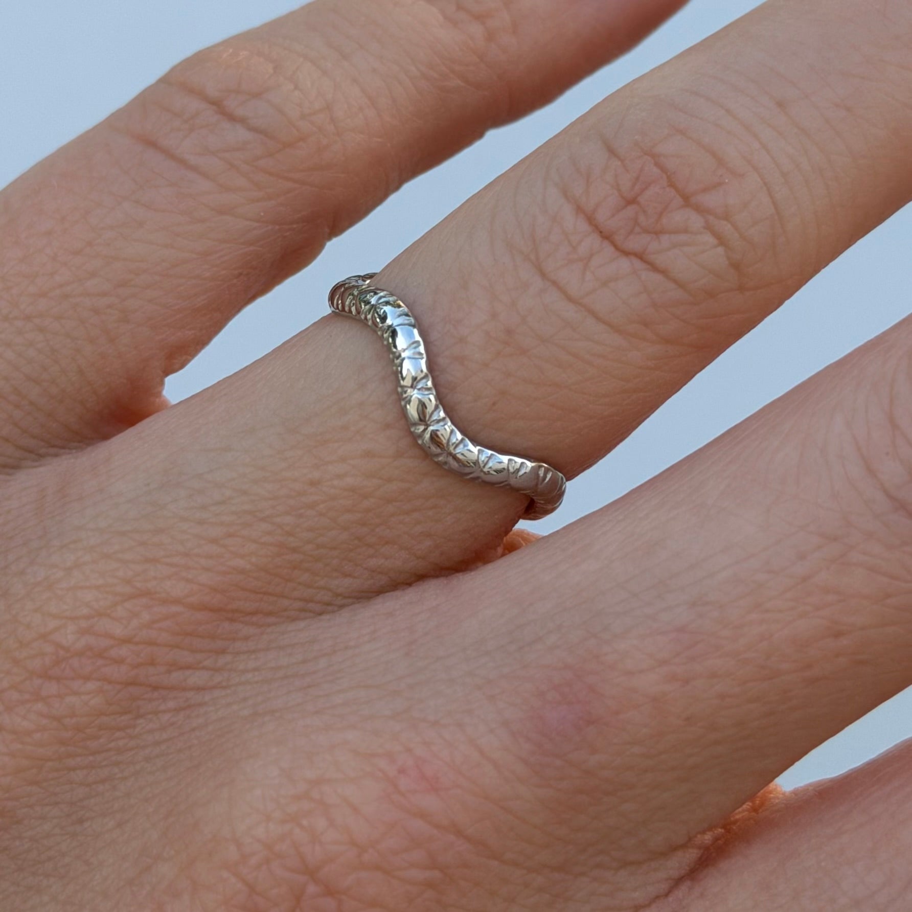ANILLO SERP PLATEADO
